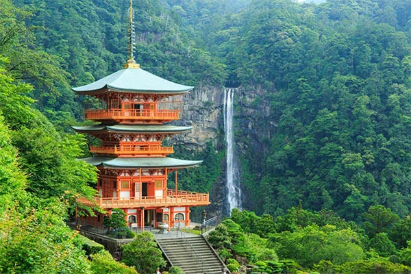 日本和歌山热门景点 - 那智瀑布（Nachi Falls）