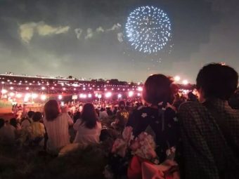 夏日限定！赴一场日本大阪的绝美烟花盛宴✨淀川花火大会全攻略！：文章配图 4