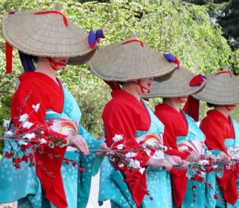 日本的节日习俗：悠久传统与现代融合的独特魅力：文章配图 1